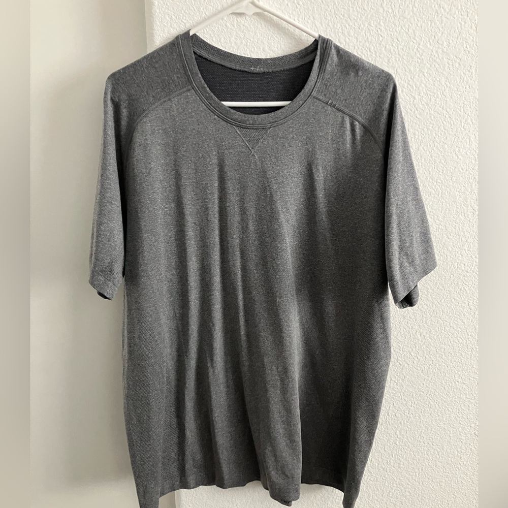 lululemon athletica Charcoal Short Sleeve Tee